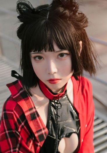 《我邻居的老婆2》