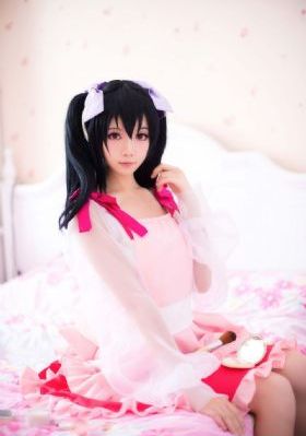 漂亮的女邻居4