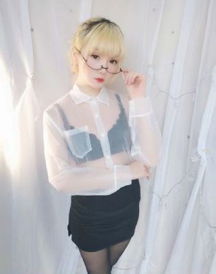 韩国三级hd两男一女