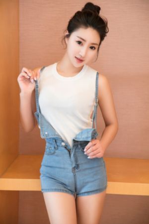 绣榻春